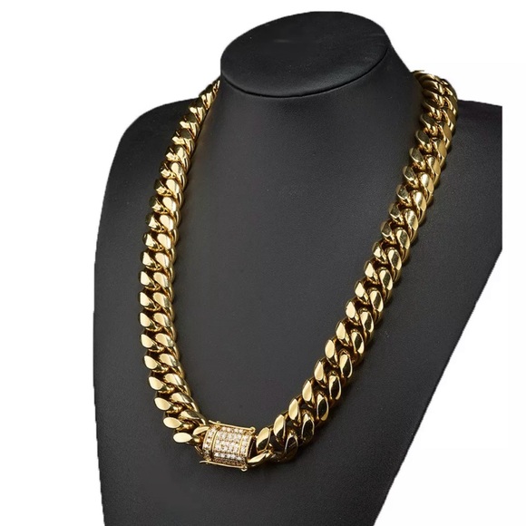 Gold Cuban Link Chain Necklace - Picture 11 of 13